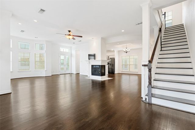 801 Knox Street, Houston, TX 77007