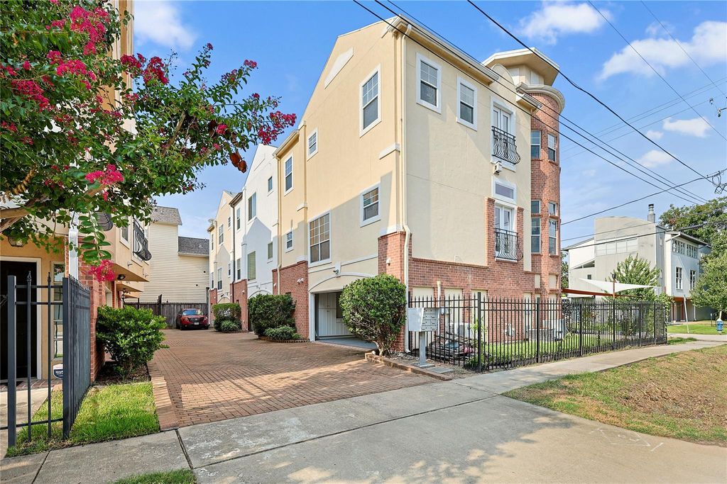 801 Knox Street, Houston, TX 77007