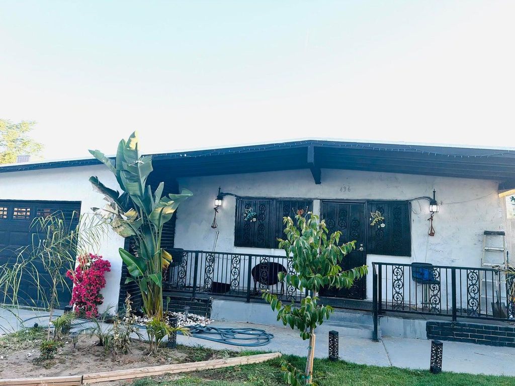 436 W Strother Avenue, Fresno, CA 93706