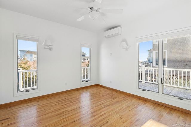 8 Dune Lane, Westhampton Dunes, NY 11978