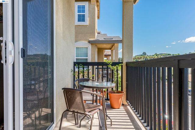 431 Colina Way, El Sobrante, CA 94803