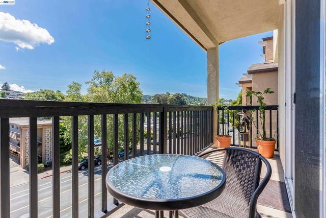 431 Colina Way, El Sobrante, CA 94803