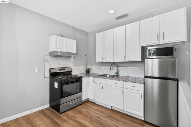 431 Colina Way, El Sobrante, CA 94803
