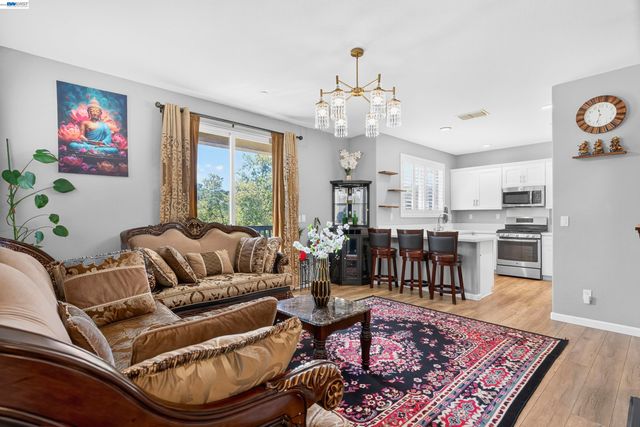 431 Colina Way, El Sobrante, CA 94803