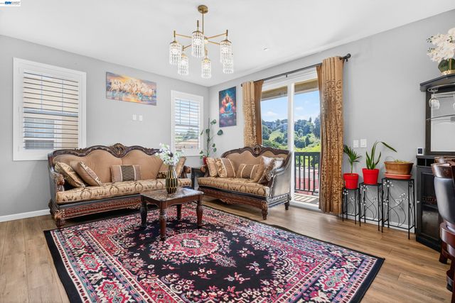431 Colina Way, El Sobrante, CA 94803