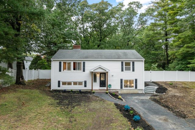 16 Bowl Rd, Chelmsford, MA 01824