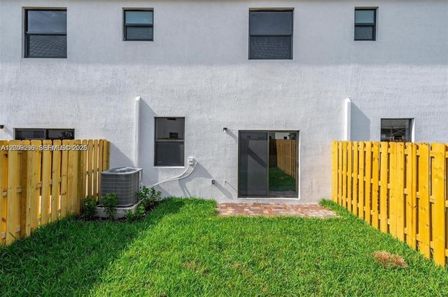 23509 SW 129th Path, Homestead, FL 33032