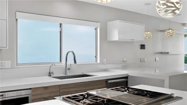 855 Santa Ana Street, Laguna Beach, CA 92651