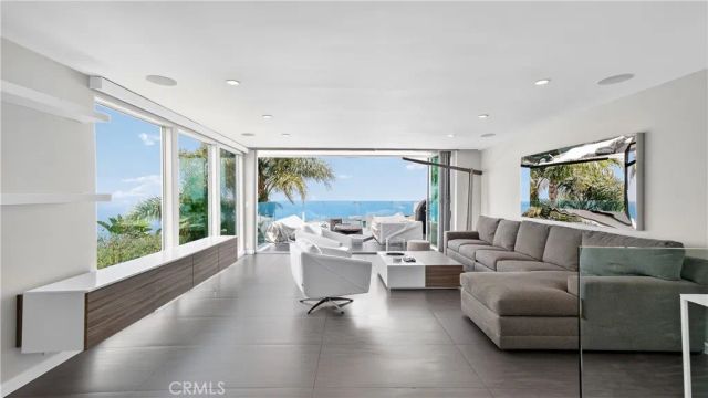 855 Santa Ana Street, Laguna Beach, CA 92651