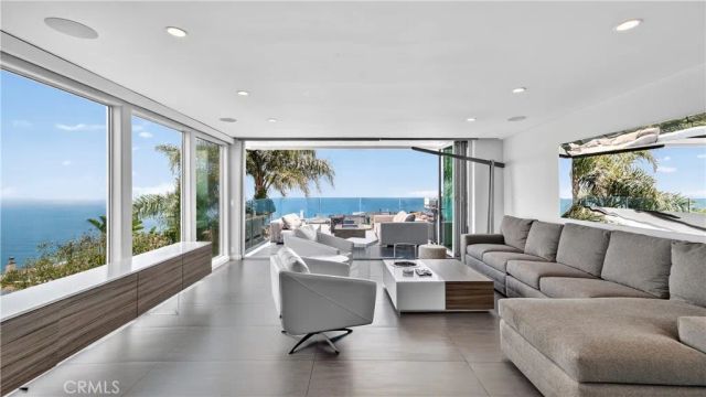 855 Santa Ana Street, Laguna Beach, CA 92651