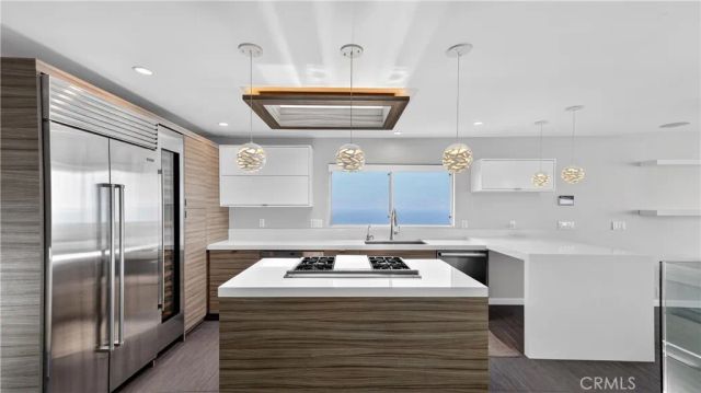 855 Santa Ana Street, Laguna Beach, CA 92651