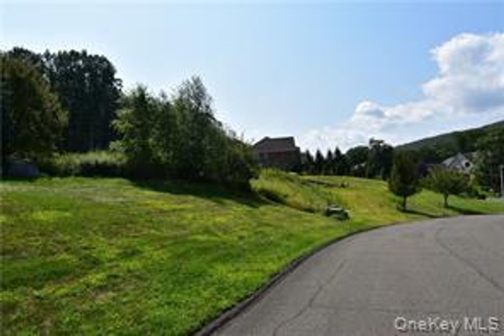 18 Jobson Way, Stony Point, NY 10980