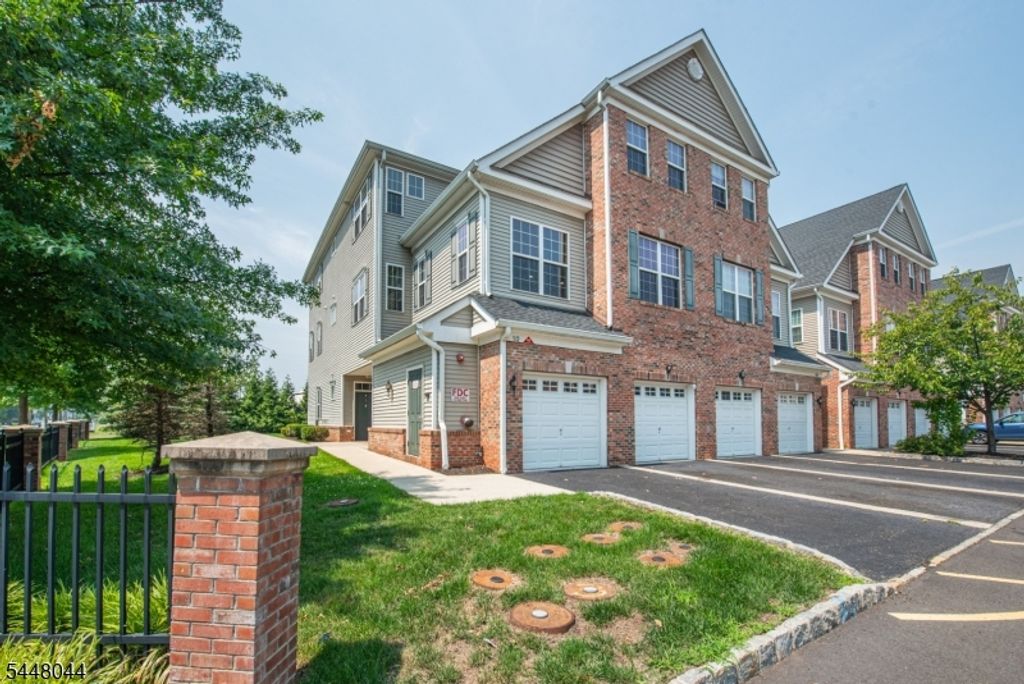 2 Station Sq 2, Union Twp., NJ 07083