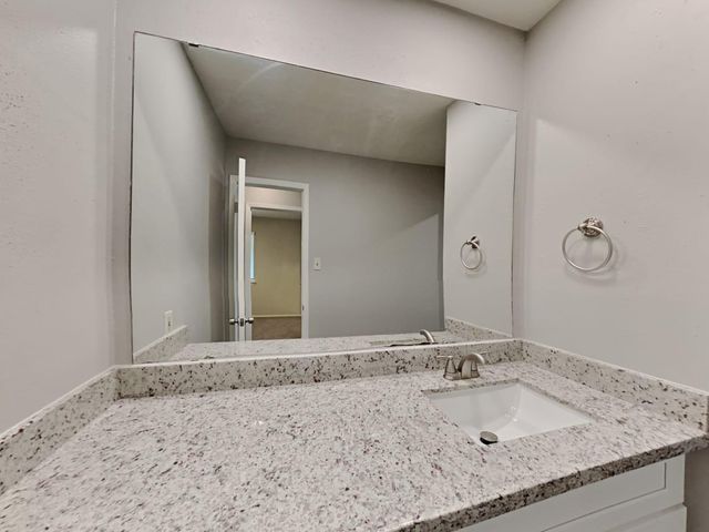 209 Greenshire Drive, League City, TX 77573