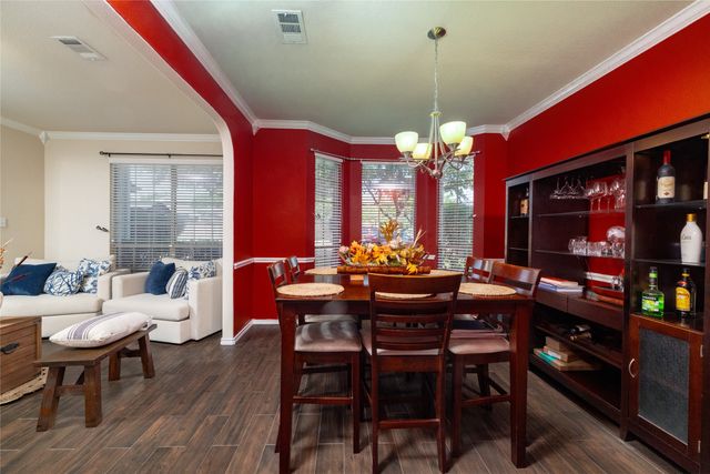 45 Beechcreek Drive, Edgecliff Village, TX 76134