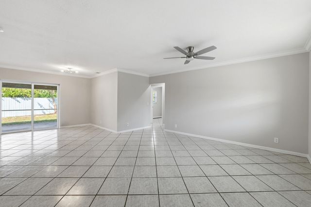 301 Wilma Circle, Riviera Beach, FL 33404