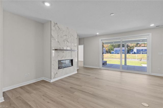 317 Rhapsody DR, Suffolk, VA 23435