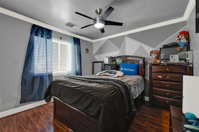 19518 Green Chase Lane, Houston, TX 77073