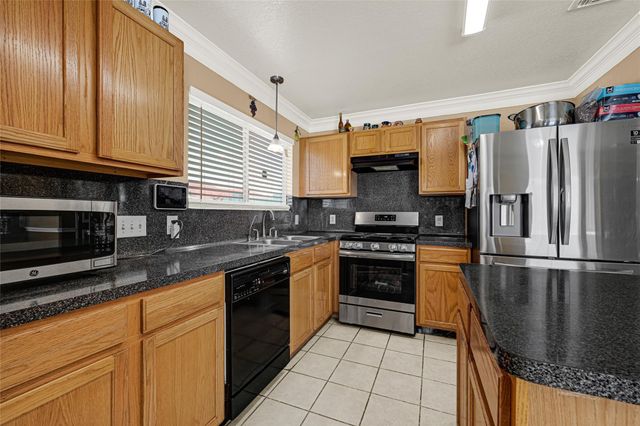 19518 Green Chase Lane, Houston, TX 77073