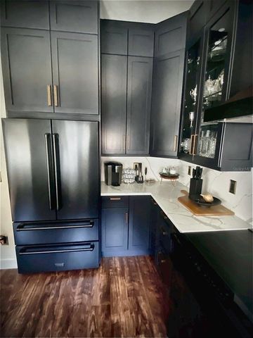 6013 BOWEN DANIEL 105, Tampa, FL 33616