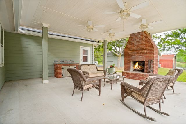 1688 County Road 3118, Quitman, TX 75783