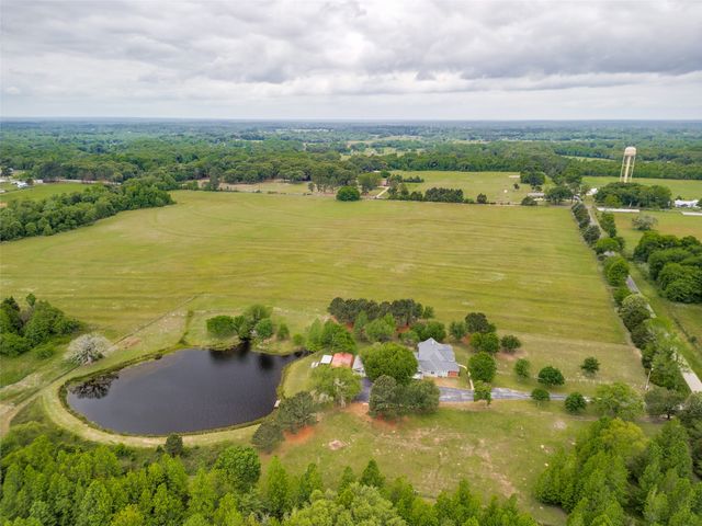 1688 County Road 3118, Quitman, TX 75783