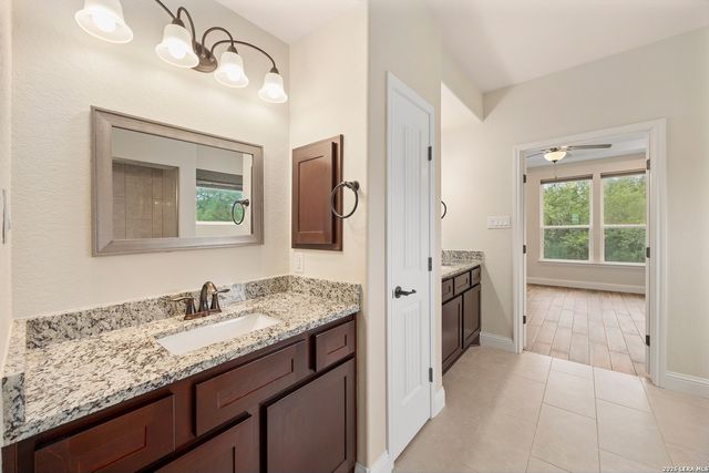 710 Caballo, Canyon Lake, TX 78133