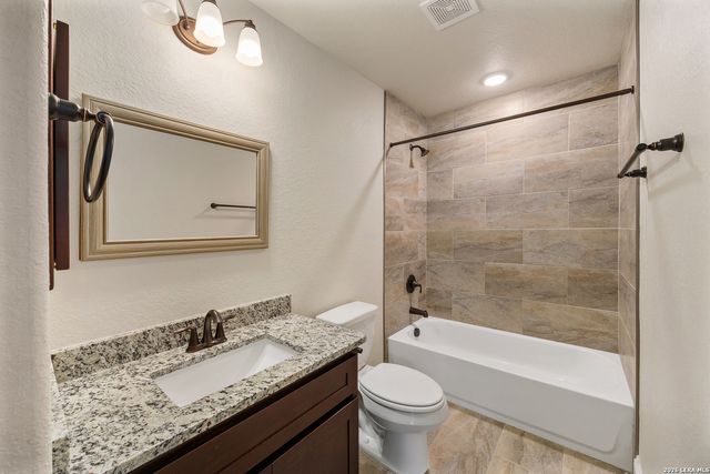 710 Caballo, Canyon Lake, TX 78133
