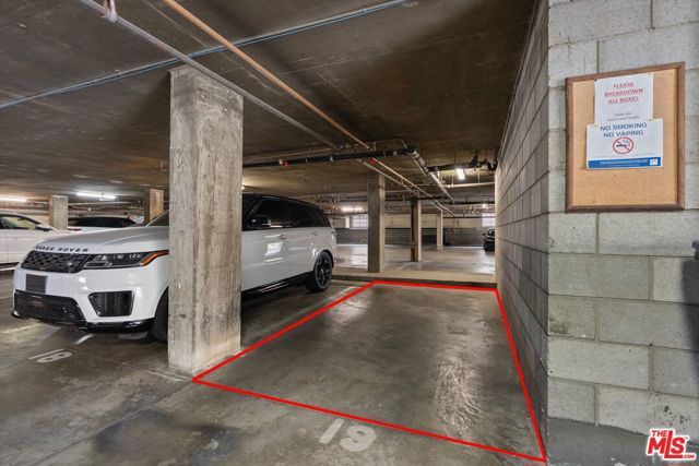 700 Westmount Drive 107, West Hollywood, CA 90069