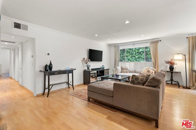 700 Westmount Drive 107, West Hollywood, CA 90069