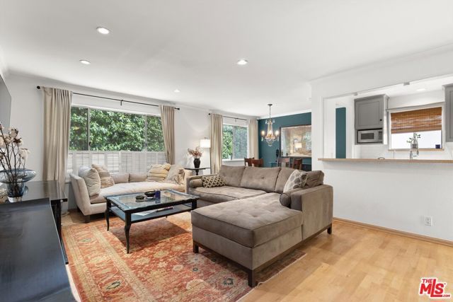 700 Westmount Drive 107, West Hollywood, CA 90069