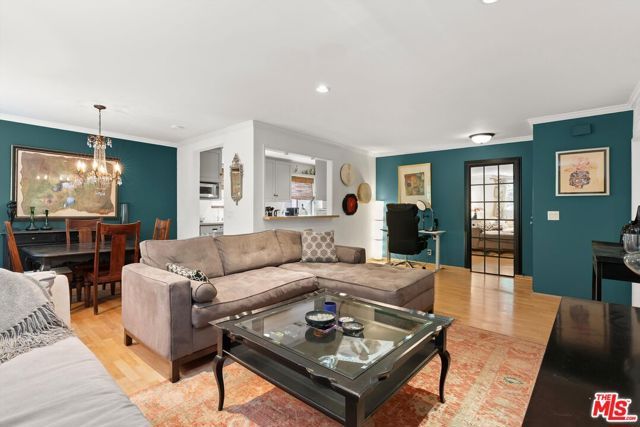 700 Westmount Drive 107, West Hollywood, CA 90069