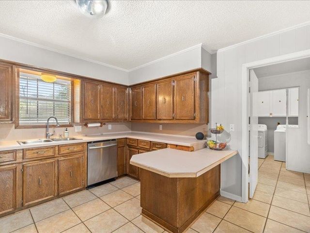 1602 Ferndale St, Longview, TX 75604