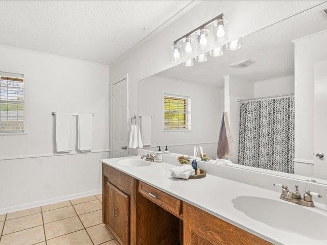 1602 Ferndale St, Longview, TX 75604