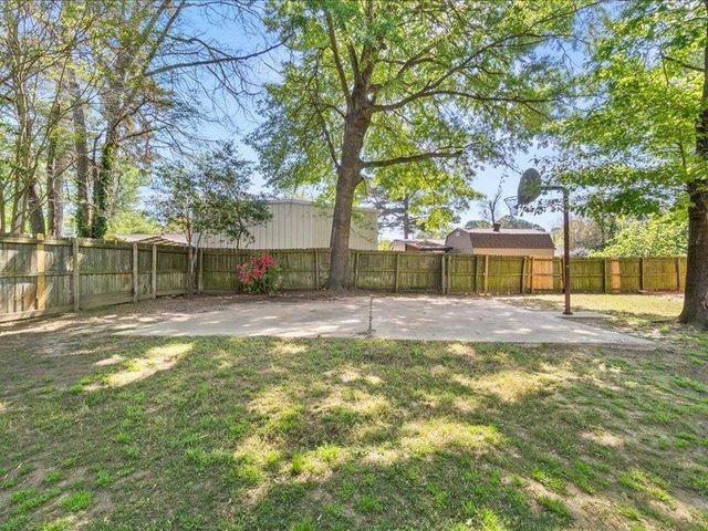 1602 Ferndale St, Longview, TX 75604