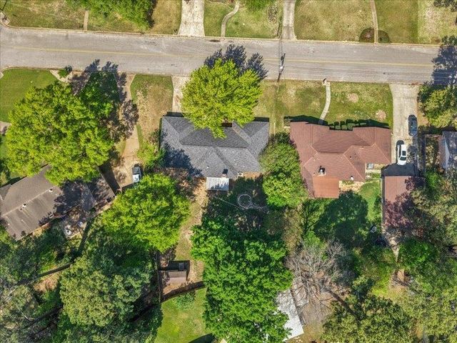 1602 Ferndale St, Longview, TX 75604