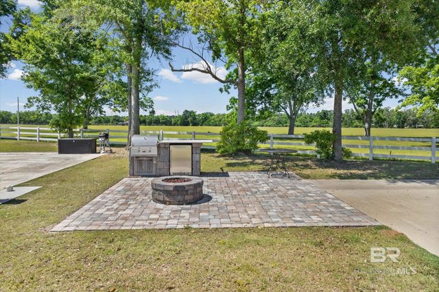 12409 Gateway Drive, Elberta, AL 36530