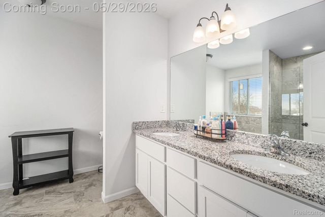 8301 Berwick Drive, Westland, MI 48185