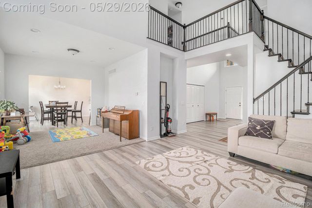 8301 Berwick Drive, Westland, MI 48185