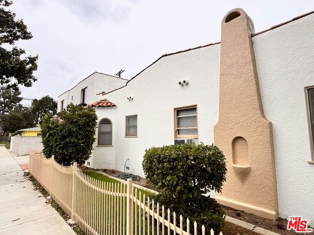 496 E 52nd Street, Long Beach, CA 90805