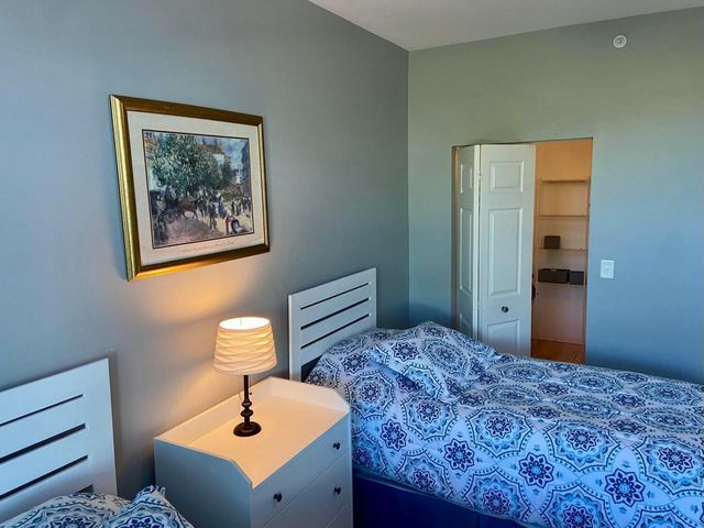 802 W Windward Way 203, Lantana, FL 33462