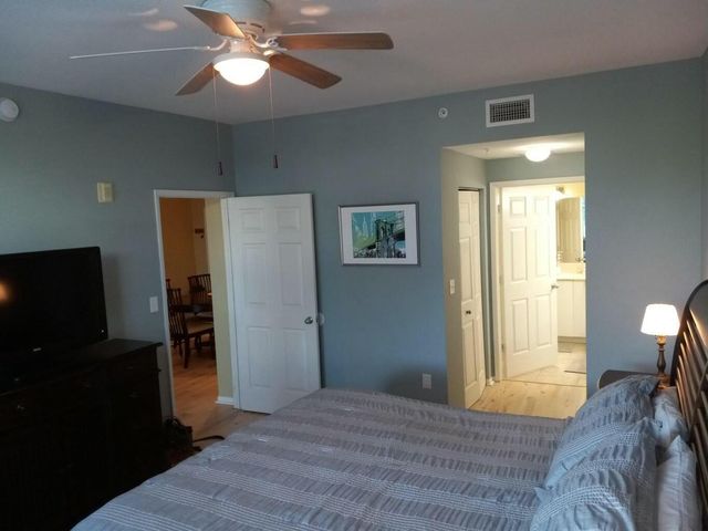 802 W Windward Way 203, Lantana, FL 33462