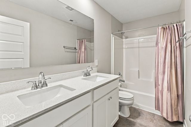 16352 Sedalia Drive, Fishers, IN 46040