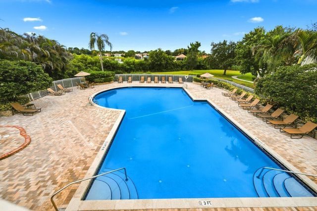 124 SW Peacock Boulevard, Port St. Lucie, FL 34986