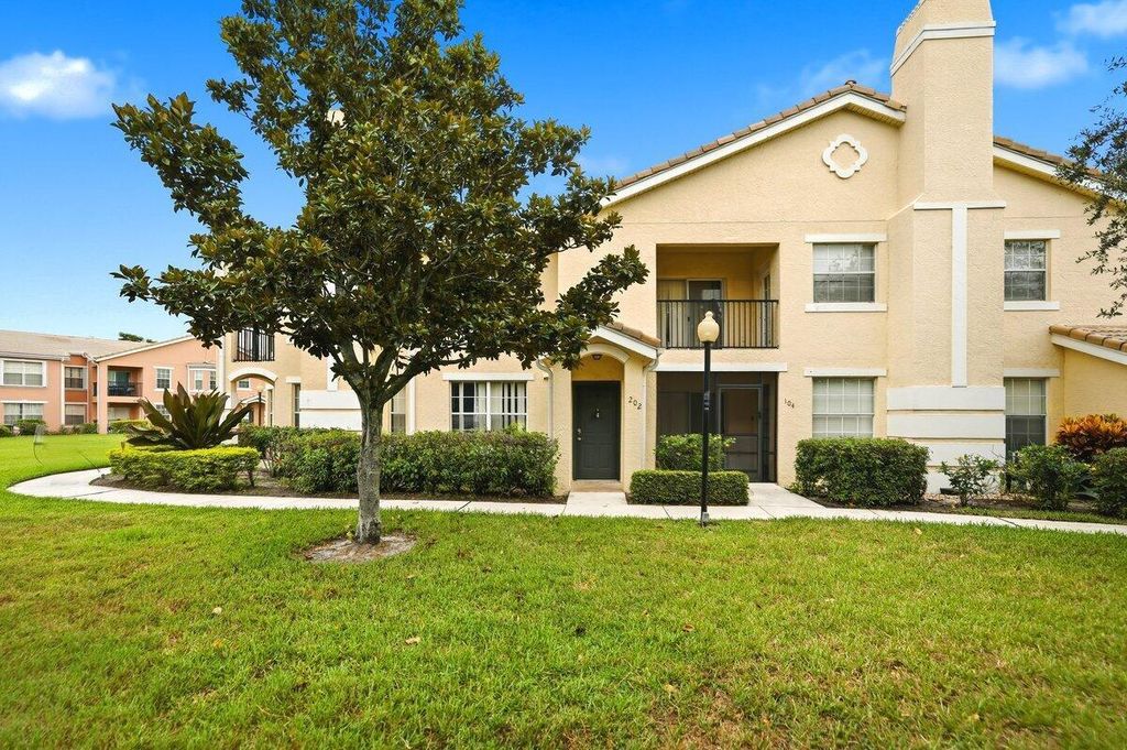 124 SW Peacock Boulevard, Port St. Lucie, FL 34986