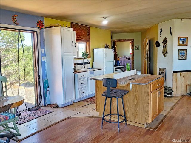 678 Valley View Dr, San Luis, CO 81152