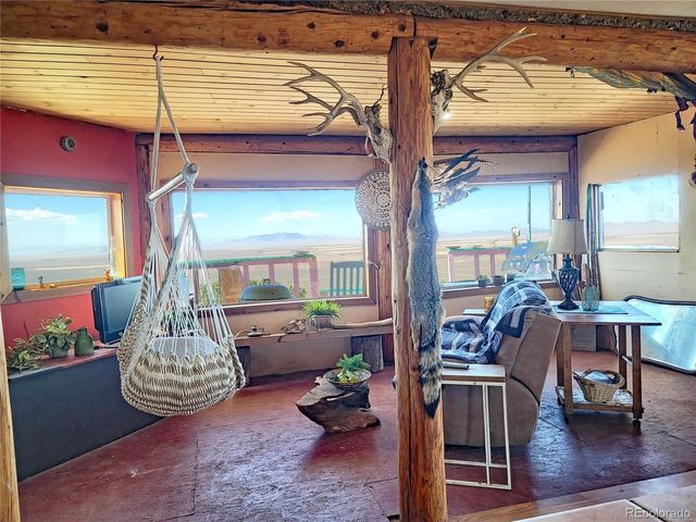 678 Valley View Dr, San Luis, CO 81152