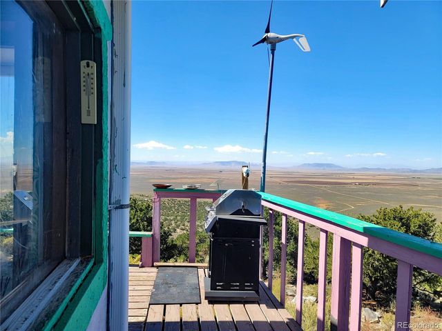 678 Valley View Dr, San Luis, CO 81152