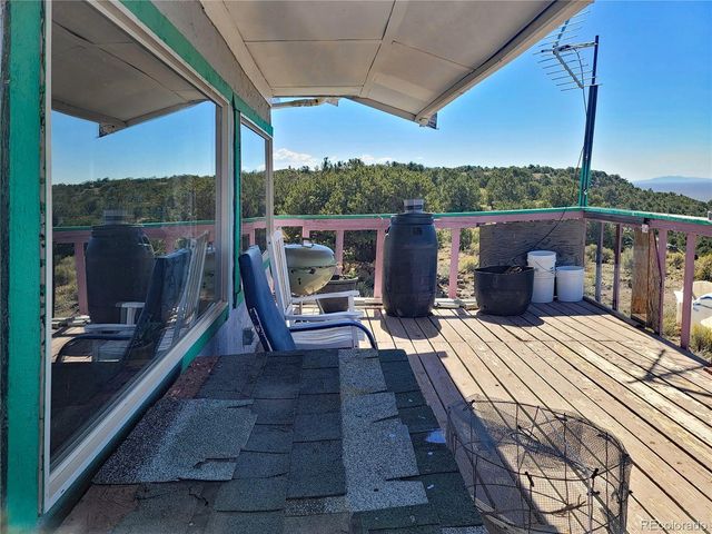 678 Valley View Dr, San Luis, CO 81152