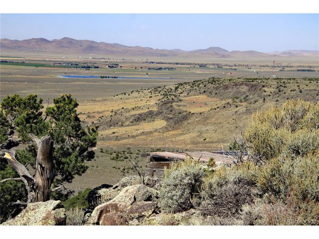 678 Valley View Dr, San Luis, CO 81152